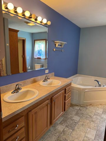 14021 Pardee Road, Weesaw Twp, MI 49107