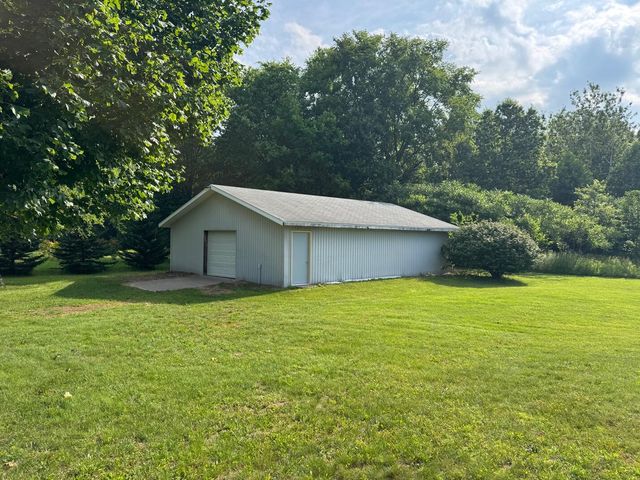 14021 Pardee Road, Weesaw Twp, MI 49107
