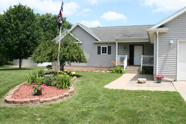14021 Pardee Road, Weesaw Twp, MI 49107