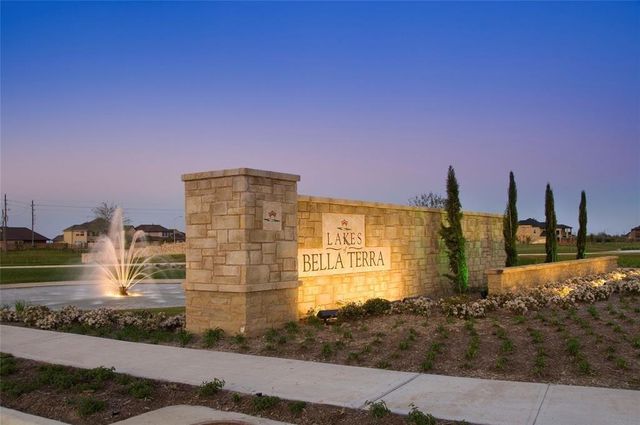 11502 Lago Bella Drive, Richmond, TX 77406