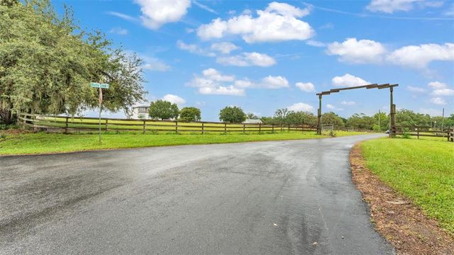 32291 RUSTY CREEK TRAIL, Dade City, FL 33525