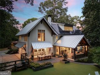 700 Edgewater Trail, Atlanta, GA 30328