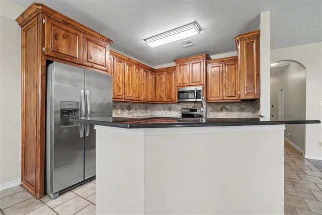 5301 SW Ashbrook Ave, Lawton, OK 73505