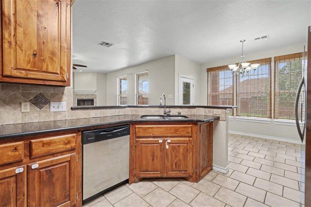 5301 SW Ashbrook Ave, Lawton, OK 73505