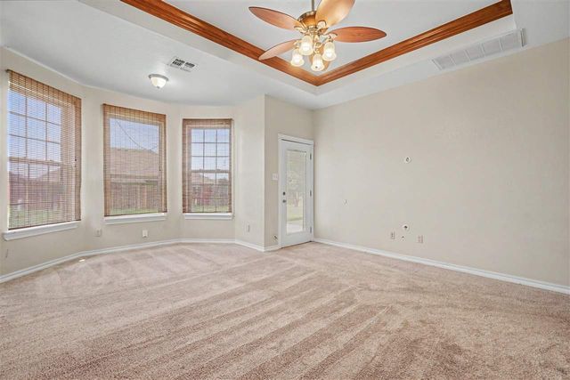 5301 SW Ashbrook Ave, Lawton, OK 73505
