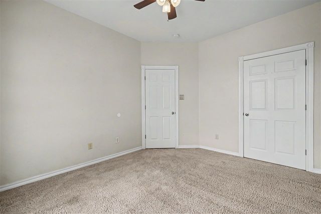 5301 SW Ashbrook Ave, Lawton, OK 73505