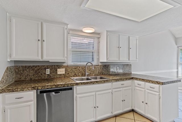 302 Splitrock ST, Round Rock, TX 78681