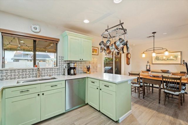 8543 E Jackrabbit Road, Scottsdale, AZ 85250
