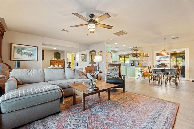 8543 E Jackrabbit Road, Scottsdale, AZ 85250