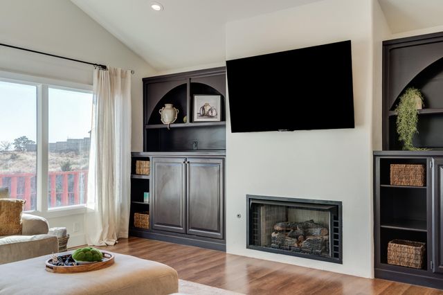 15 Surrey Circle, Ransom Canyon, TX 79366