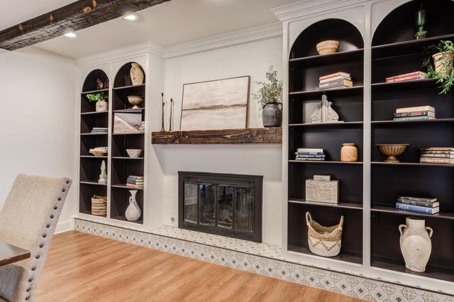 15 Surrey Circle, Ransom Canyon, TX 79366