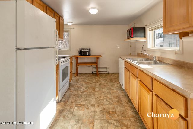 2327 Gillam Way, Fairbanks, AK 99701