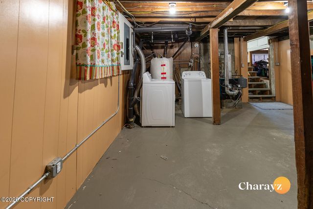 2327 Gillam Way, Fairbanks, AK 99701