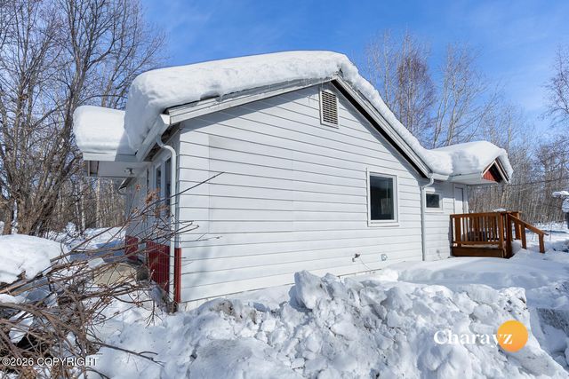 2327 Gillam Way, Fairbanks, AK 99701