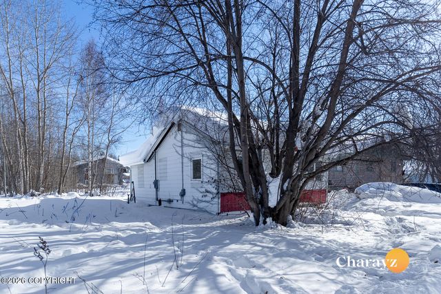 2327 Gillam Way, Fairbanks, AK 99701