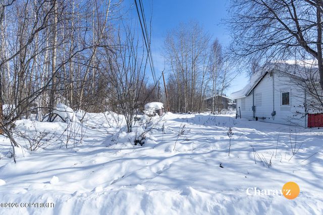 2327 Gillam Way, Fairbanks, AK 99701