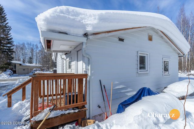 2327 Gillam Way, Fairbanks, AK 99701