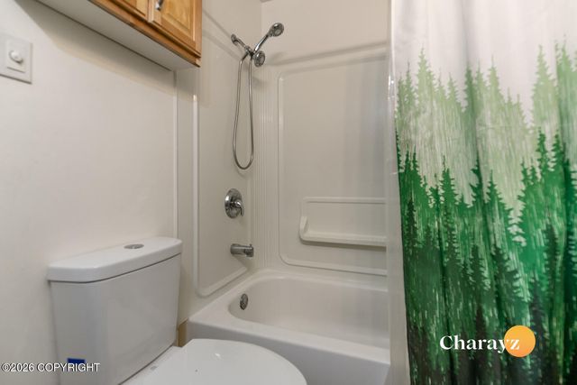 2327 Gillam Way, Fairbanks, AK 99701