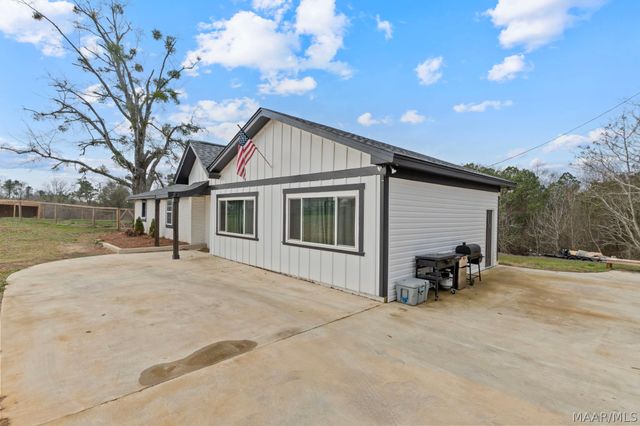 3756 County Road 49 ., Clanton, AL 35046