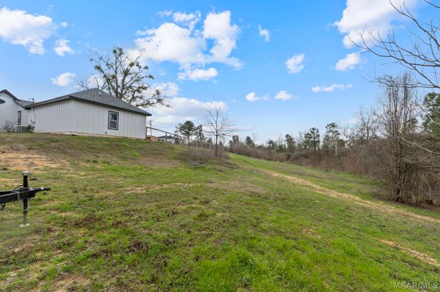 3756 County Road 49 ., Clanton, AL 35046