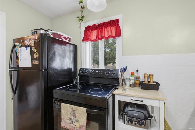 415 N Meridian Street, Sweetser, IN 46987