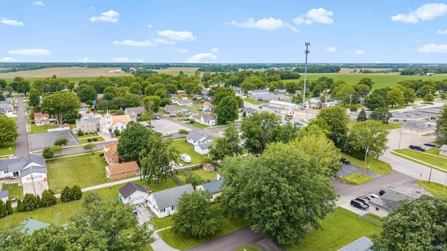 415 N Meridian Street, Sweetser, IN 46987