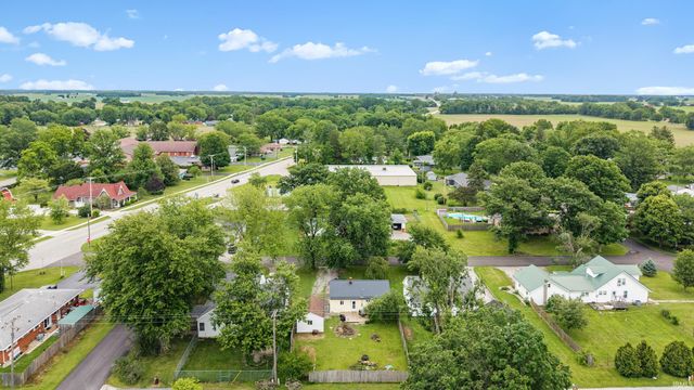 415 N Meridian Street, Sweetser, IN 46987