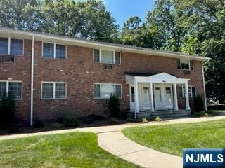313 Washington Drive, Ramsey, NJ 07446