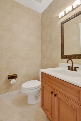 6421 Bella Circle 303, Boynton Beach, FL 33437