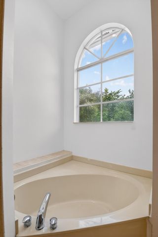6421 Bella Circle 303, Boynton Beach, FL 33437