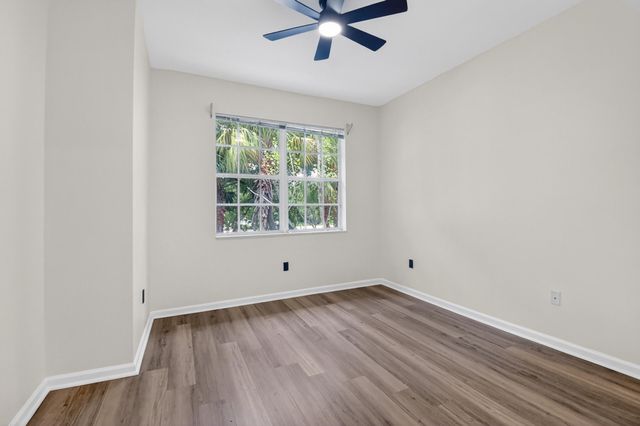 6421 Bella Circle 303, Boynton Beach, FL 33437