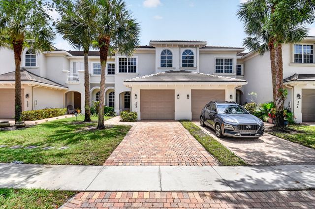 6421 Bella Circle 303, Boynton Beach, FL 33437