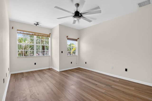 6421 Bella Circle 303, Boynton Beach, FL 33437