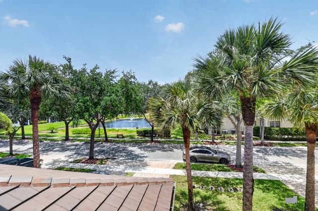 6421 Bella Circle 303, Boynton Beach, FL 33437