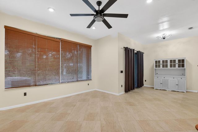 6421 Bella Circle 303, Boynton Beach, FL 33437