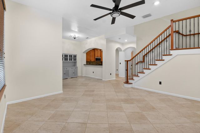 6421 Bella Circle 303, Boynton Beach, FL 33437