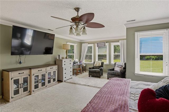 122 Helleri Circle, Advance, NC 27006