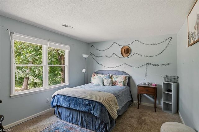 122 Helleri Circle, Advance, NC 27006