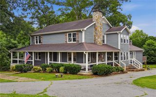 122 Helleri Circle, Advance, NC 27006