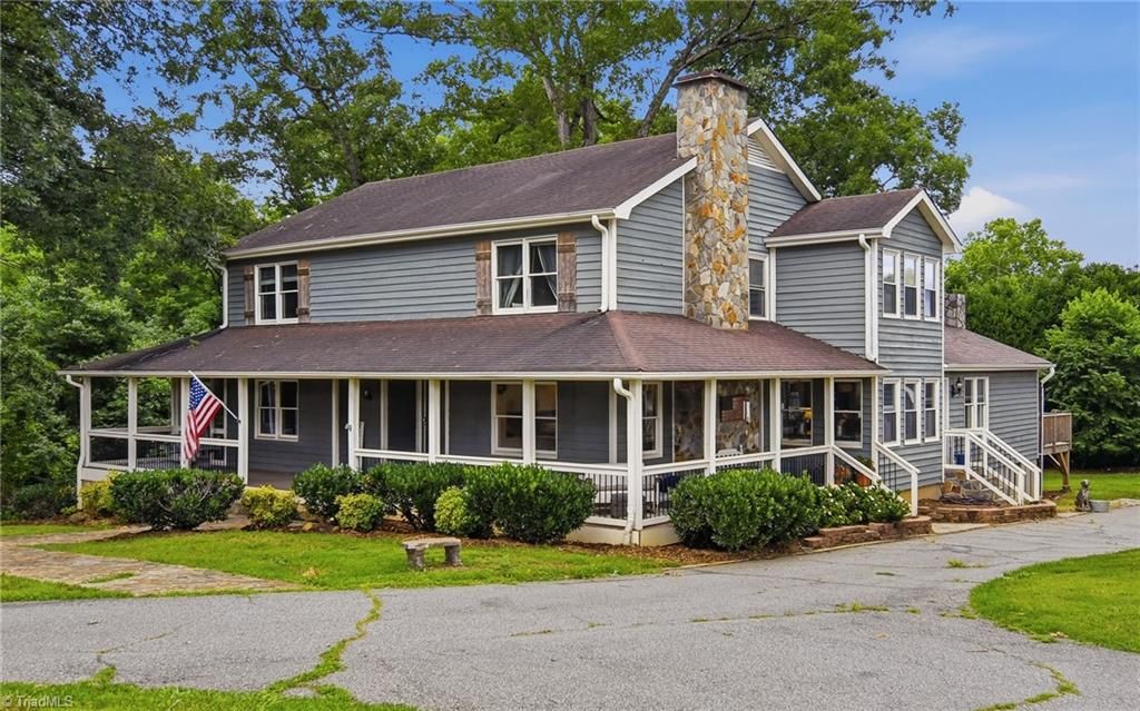 122 Helleri Circle, Advance, NC 27006
