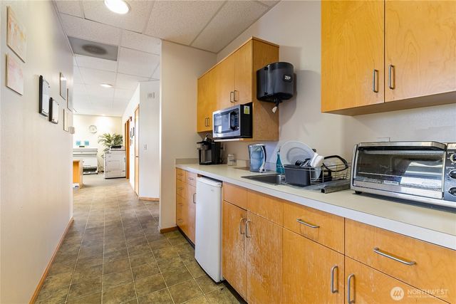 7135 Delta Line Road, Ferndale, WA 98248