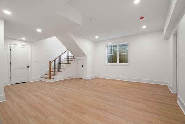 5 Morseland Ave, Newton, MA 02459