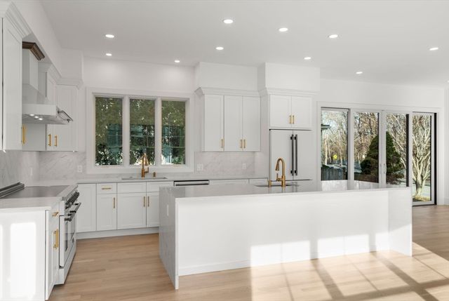 5 Morseland Ave, Newton, MA 02459