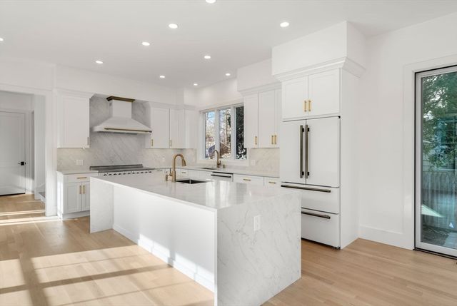 5 Morseland Ave, Newton, MA 02459