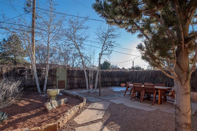 617 Don Felix A, Santa Fe, NM 87501