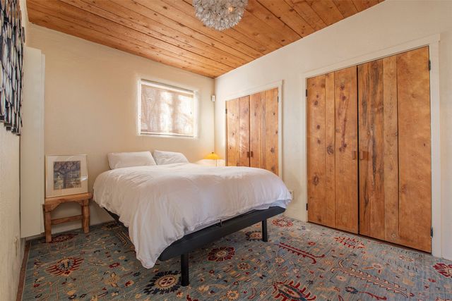 617 Don Felix A, Santa Fe, NM 87501