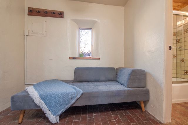 617 Don Felix A, Santa Fe, NM 87501