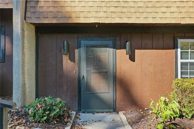 745 Cedar Pointe SW Court, Marietta, GA 30008