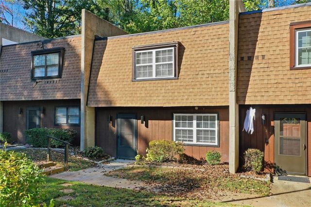 745 Cedar Pointe SW Court, Marietta, GA 30008