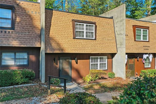 745 Cedar Pointe SW Court, Marietta, GA 30008